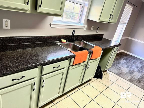 5th image of 7593 Willard Dr W