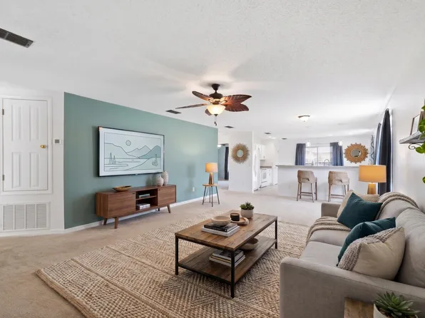 1327 Jeffrine Dr, Crestview, FL 32536