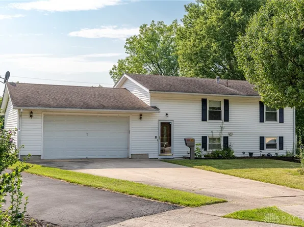 31 Sunnybrook Ct, Dayton, OH 45426