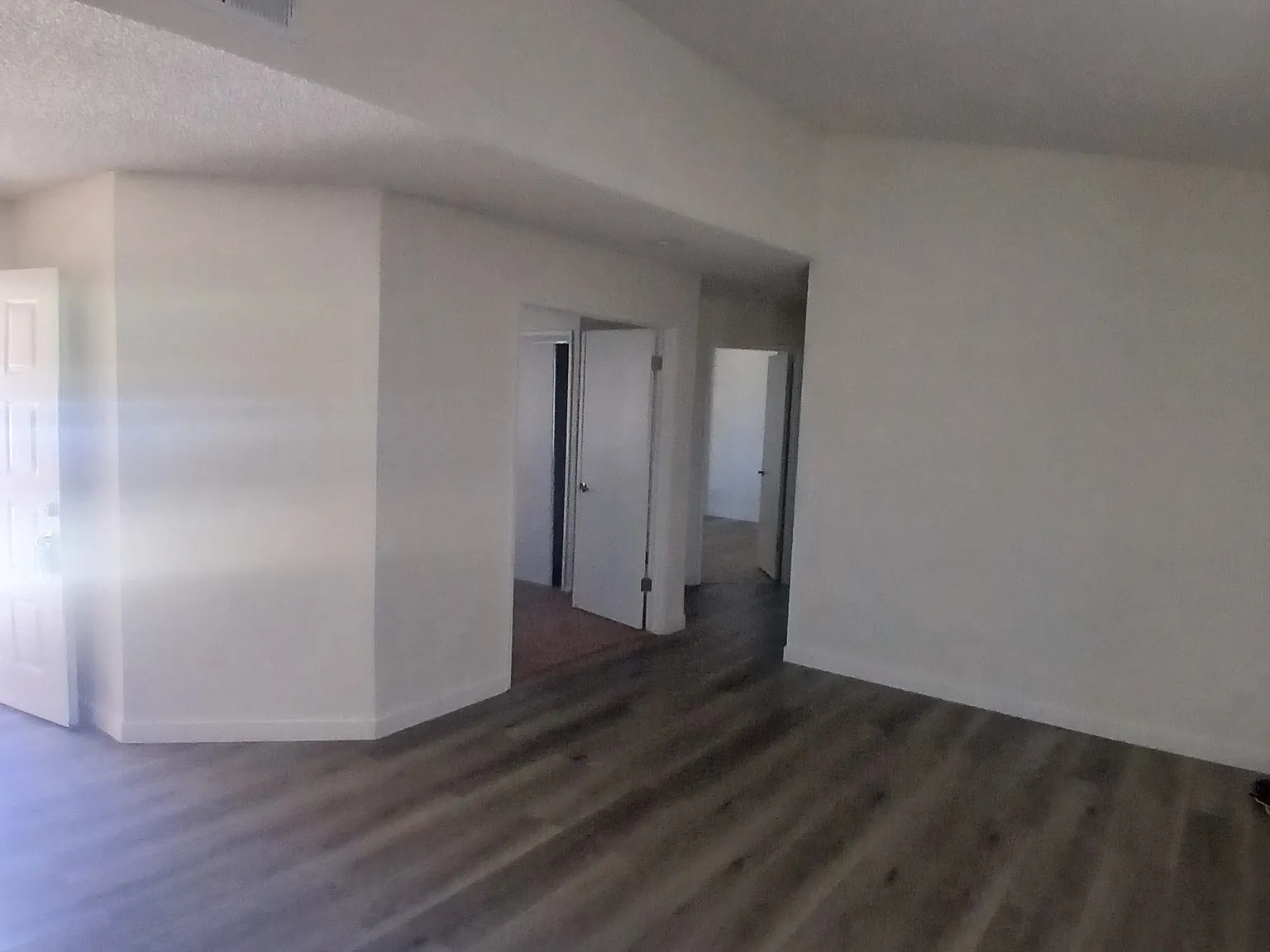 3 bed, 1424 sqft, $2,899 — Photo 4