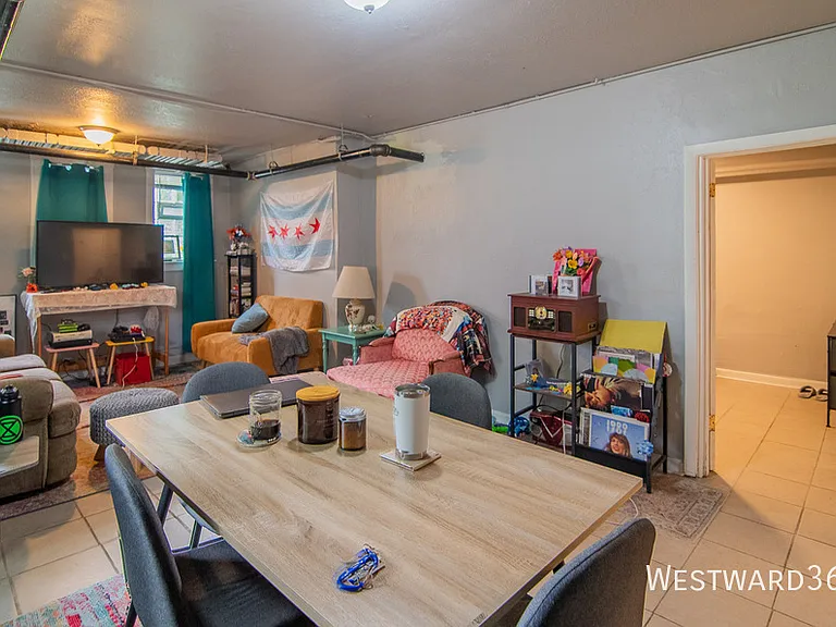 3821 W Wrightwood Ave #G — Photo 7