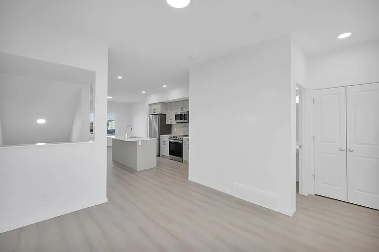 727 Orchards Blvd SW #1A — Photo 4