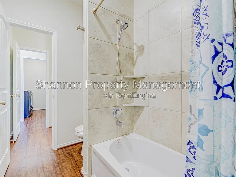 9547 Summer River Dr — Photo 23