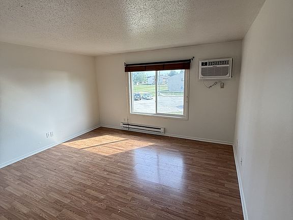 4th image of 725 S 11th St #10762697