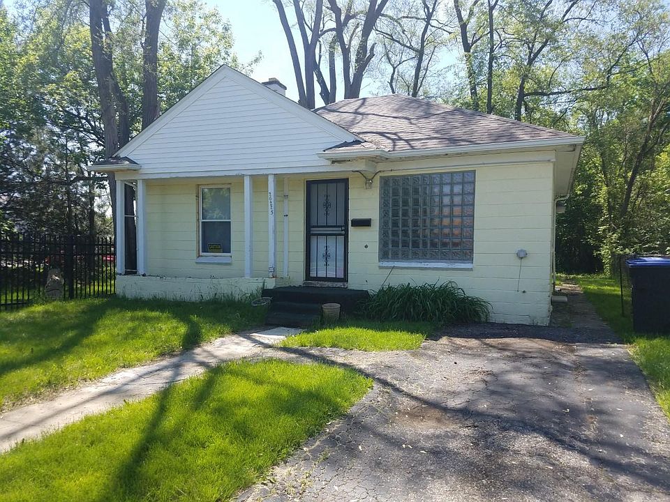 1st image of 20225 Lyndon St