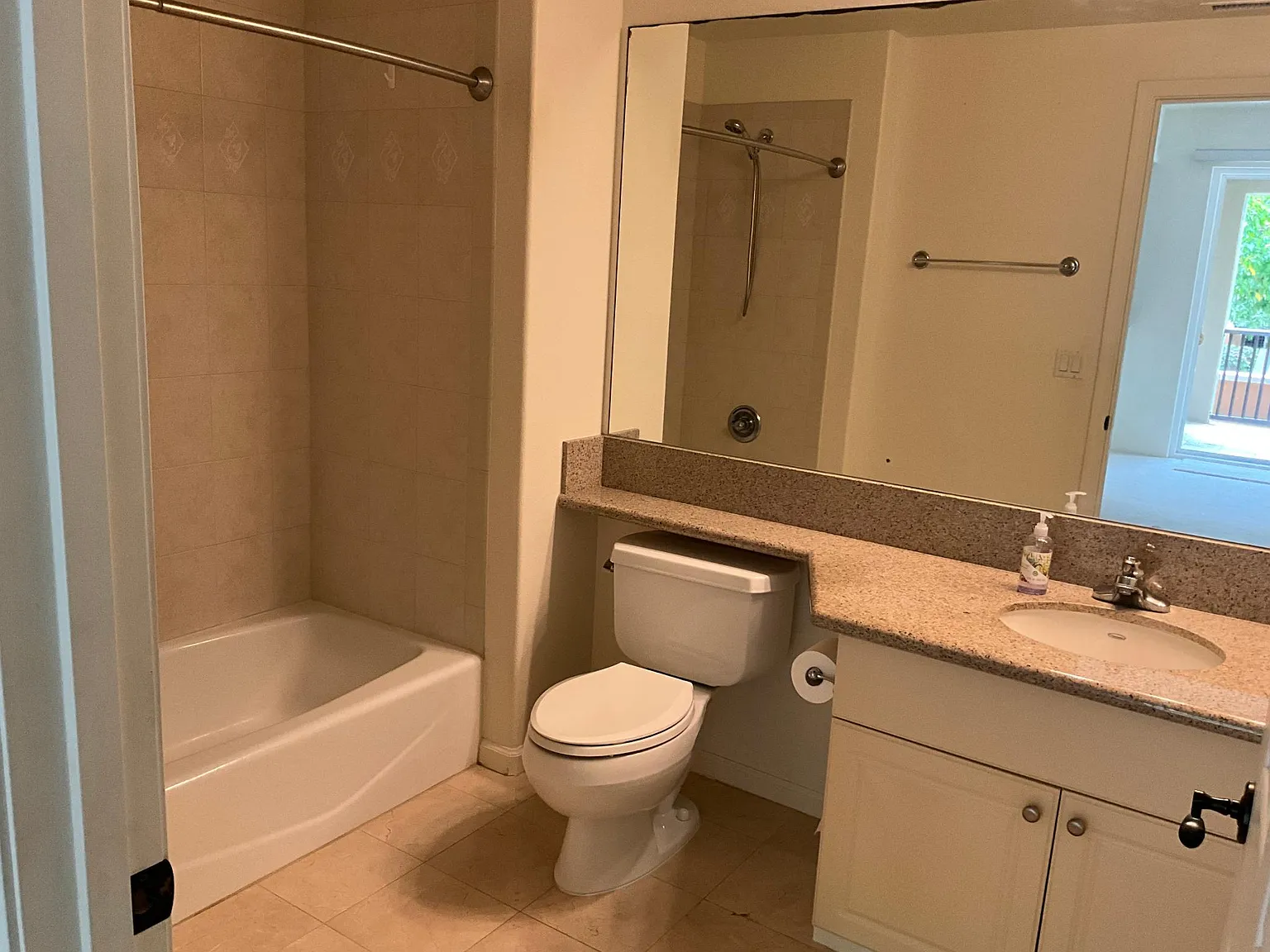3 bed, 1457 sqft, $4,500 — Photo 3
