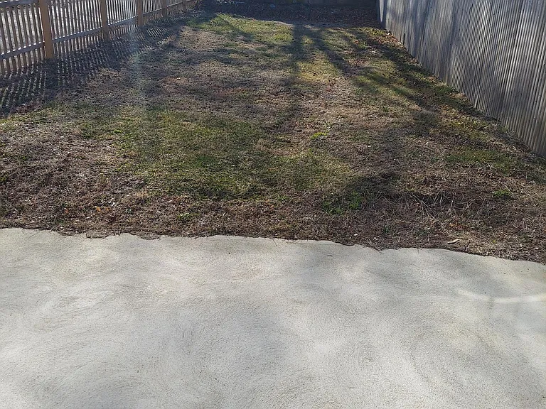 717 Centre St — Photo 3