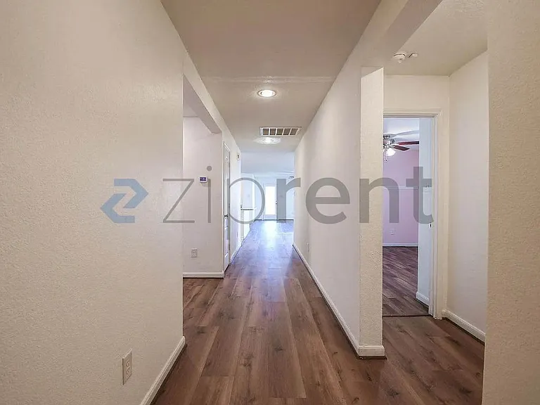 4218 Kendall Rock Ln — Photo 6