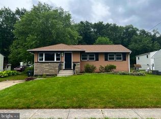 51 Linden Rd, Burlington, NJ 08016