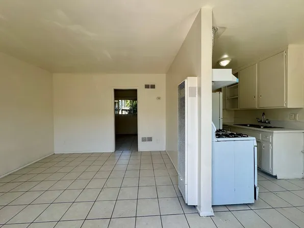 549-553 S Linden St #585-595, Pomona, CA 91766