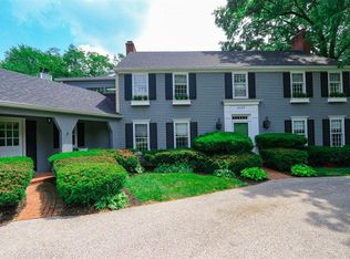 8095 Kugler Mill Rd, Cincinnati, OH 45243