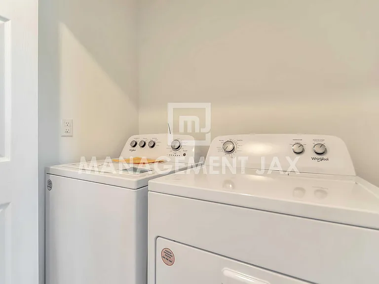 8346 Asteroid St #1 — Photo 15