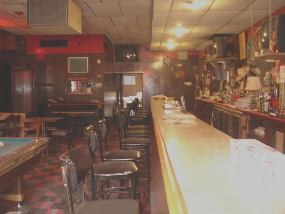 2nd image of 107 Hawkins St