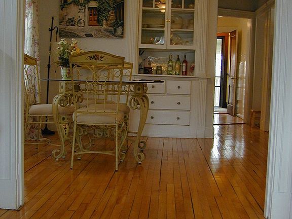 2nd floor dining