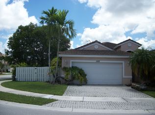 1509 SW 187th Ave, Pembroke Pines, FL 33029