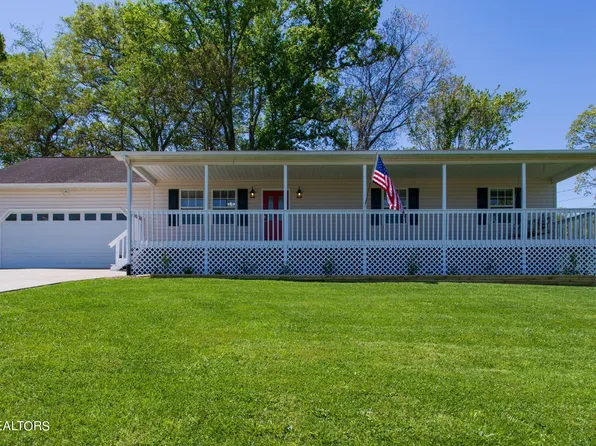 298 Moneymaker Ln, Jacksboro, TN 37757
