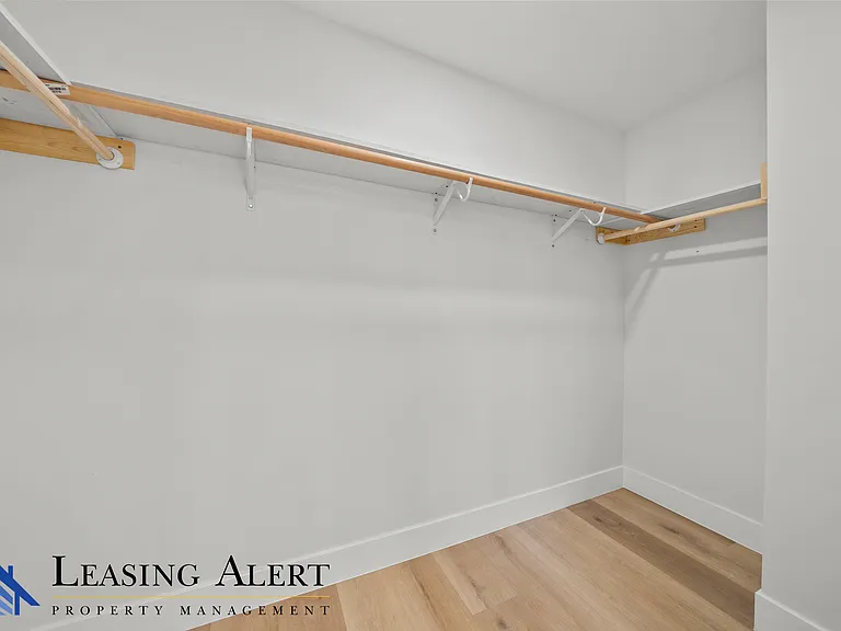 16446 Lassen St — Photo 19