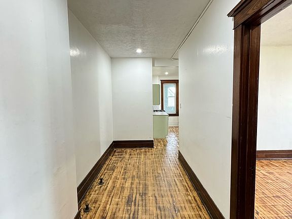 4th image of 328-330 W Marion St #328-4