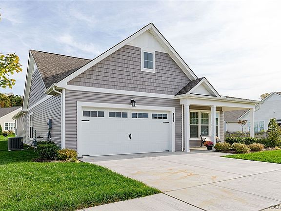 3rd image of 10317 Woodside Farms Dr