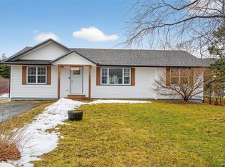 38 Cross Road, Bay Roberts, NL A0A1G0