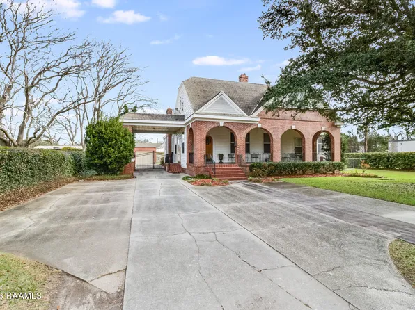 1830 W Main St, Jeanerette, LA 70544