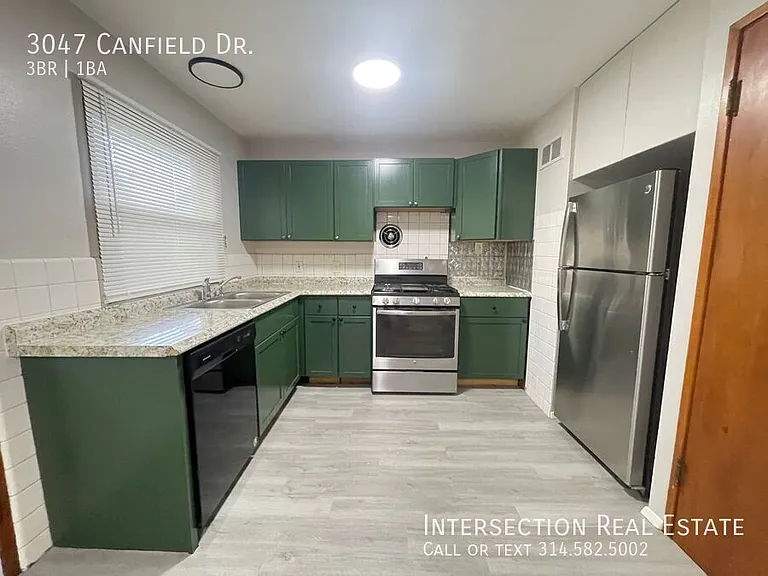 3047 Canfield Dr — Photo 6