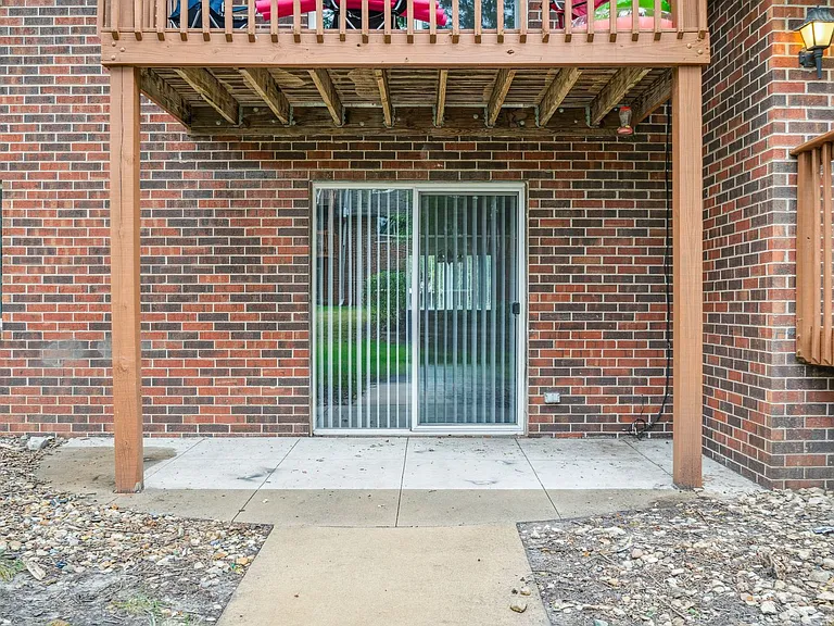 Lantern Square Apartments Spacious 1, 2 & 3 Bedrooms — Photo 38