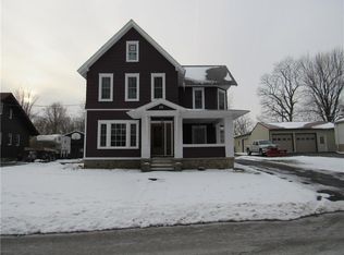 65 Cherry St, Lyons, NY 14489