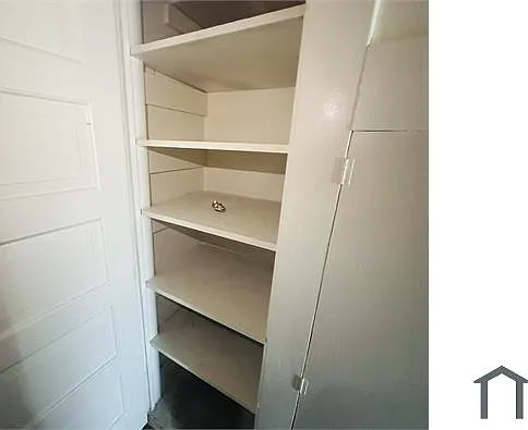 617 E Yale Ave — Photo 10