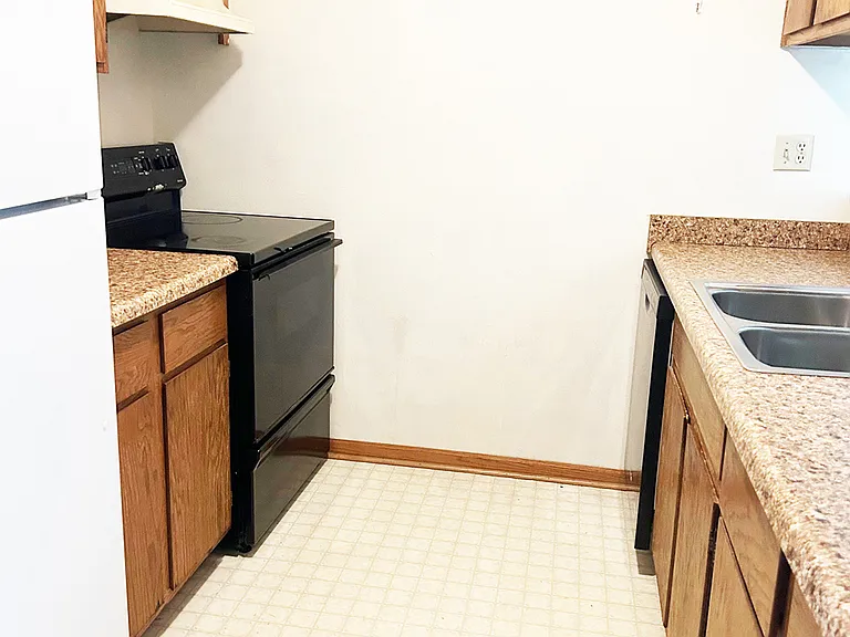 829 N Gammon Rd #A — Photo 8