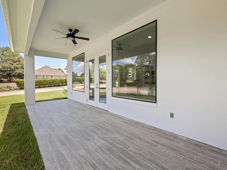 114 Bentwood Dr — Photo 32