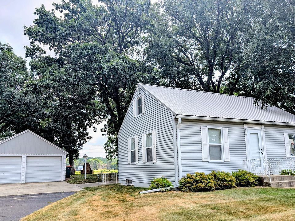 1st image of 410 1st St S