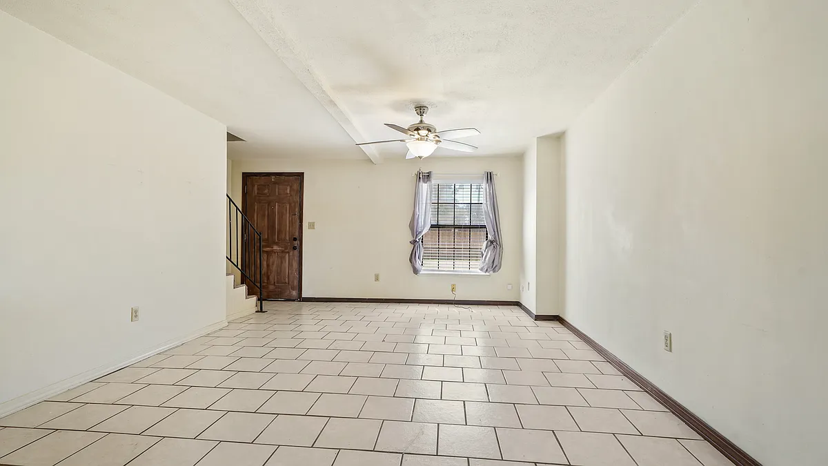 Building Photo - 59278 Rebel Dr #A