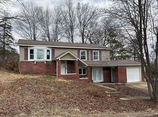 900 Monroe St, Park Hills, MO 63601