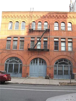 Sold by Laffey Real Estate | media 19