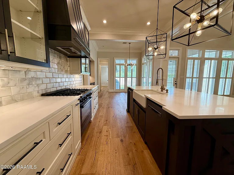 102 Orchard Park Ave — Photo 10