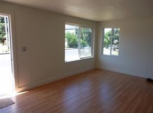 1371 6th St APT 1, Florence, OR 97439