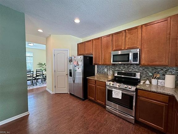 2nd image of 2145 Redgate Dr