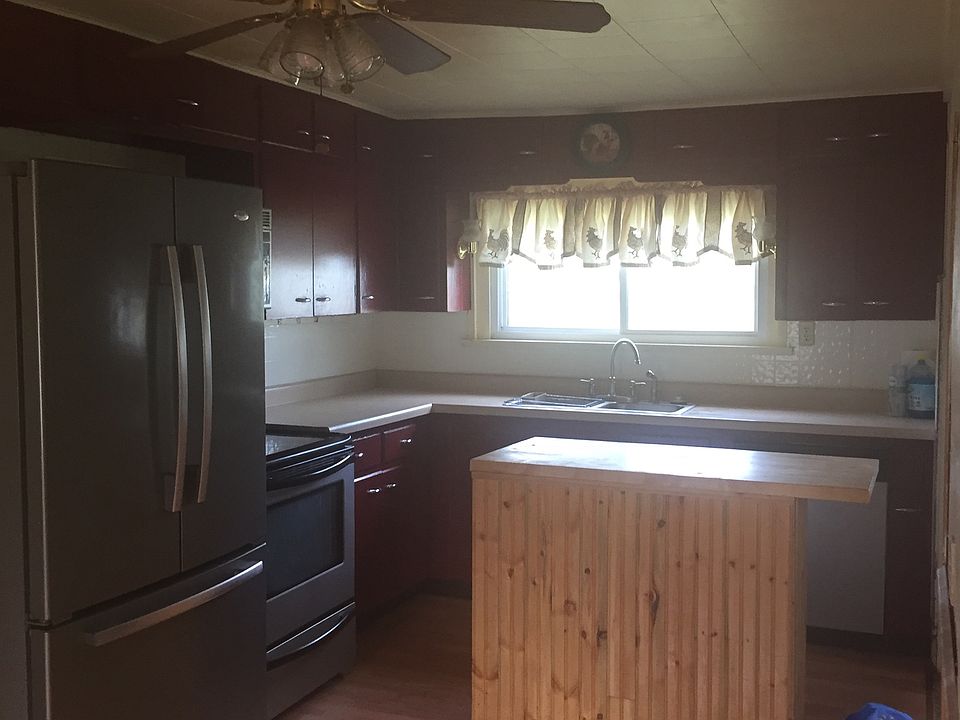 Kitchen has great appliance!