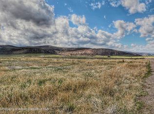 1030 White River Rd, Meeker, CO 81641