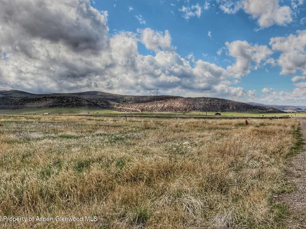 1030 White River Rd, Meeker, CO 81641