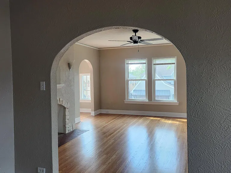 5737 Goodwin Ave — Photo 6