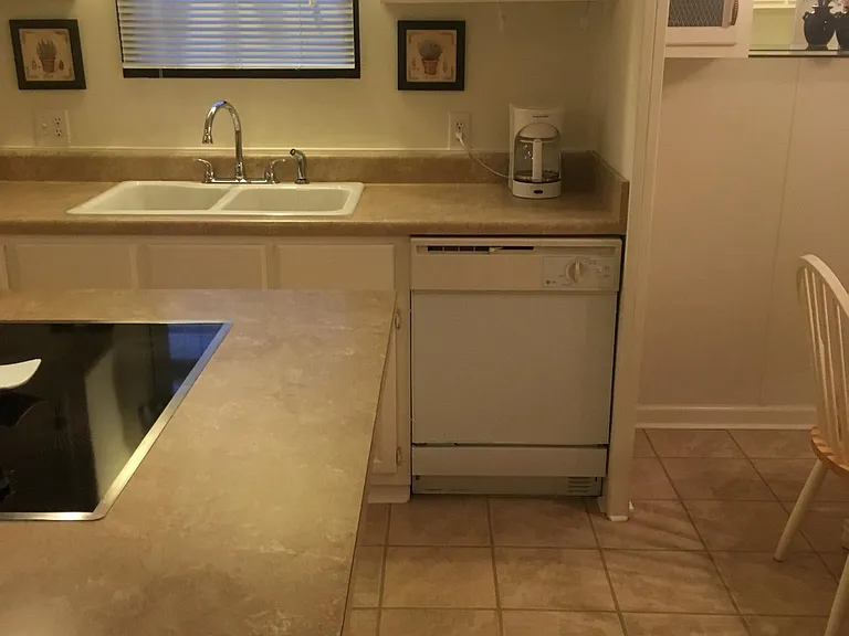 1025 Lake Shadow Dr — Photo 15
