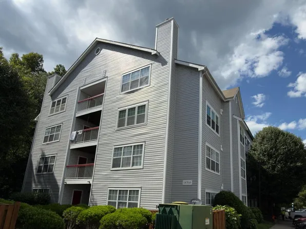 18516 Boysenberry Dr APT 210, Gaithersburg, MD 20879