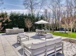 5950 N Bayview Rd, Southold, NY 11971