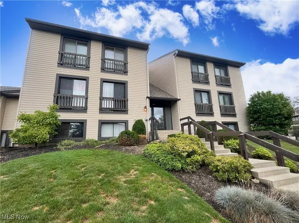 6300 Greenwood Pkwy, Northfield, OH 44067