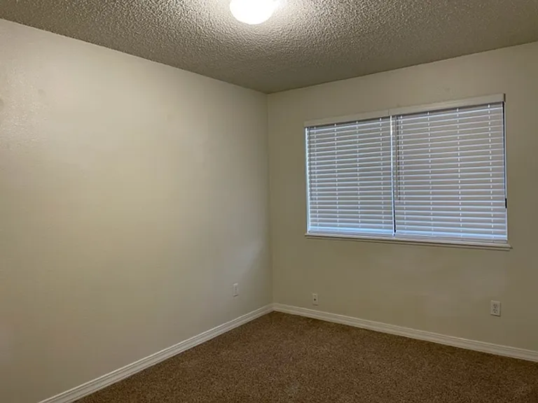 3219-21 Frontier St #23 — Photo 11