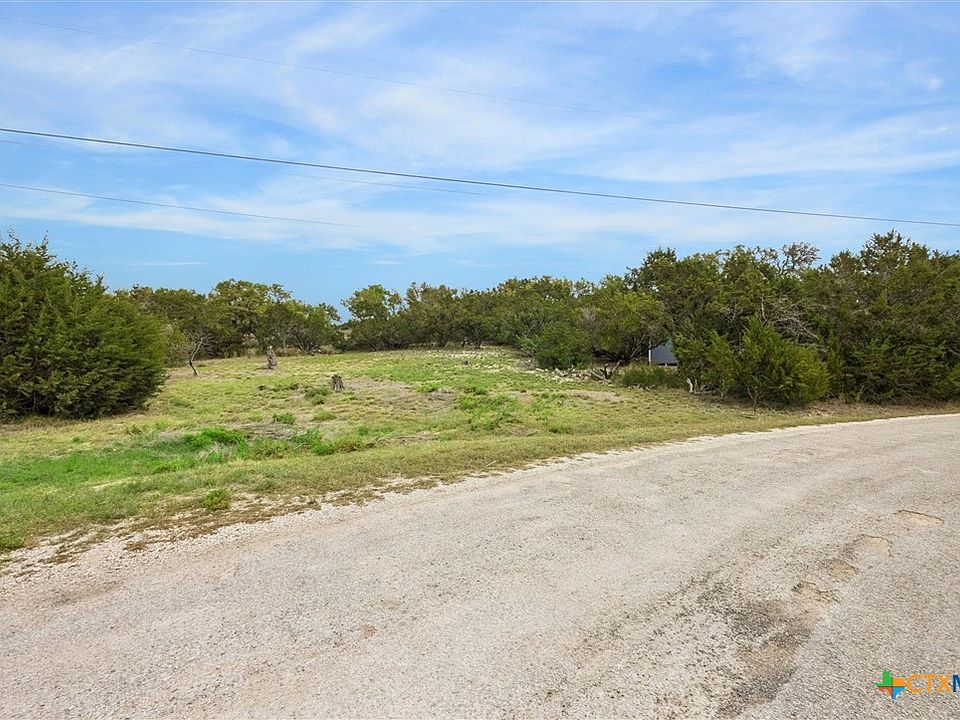 1st image of 825 Golf Course Dr E