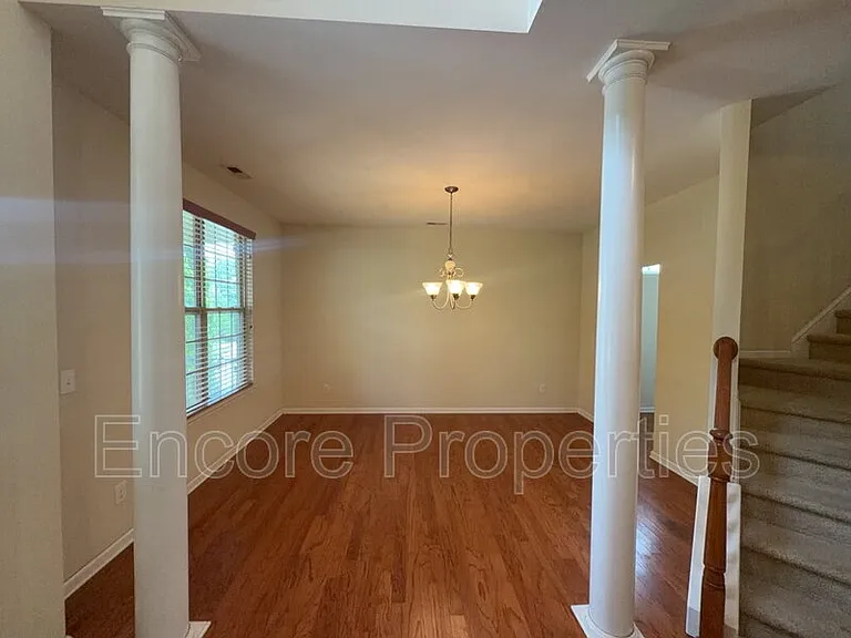 1040 Pueblo Ridge Pl — Photo 4