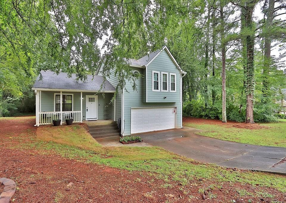 1st image of 2458 Shamrock Way